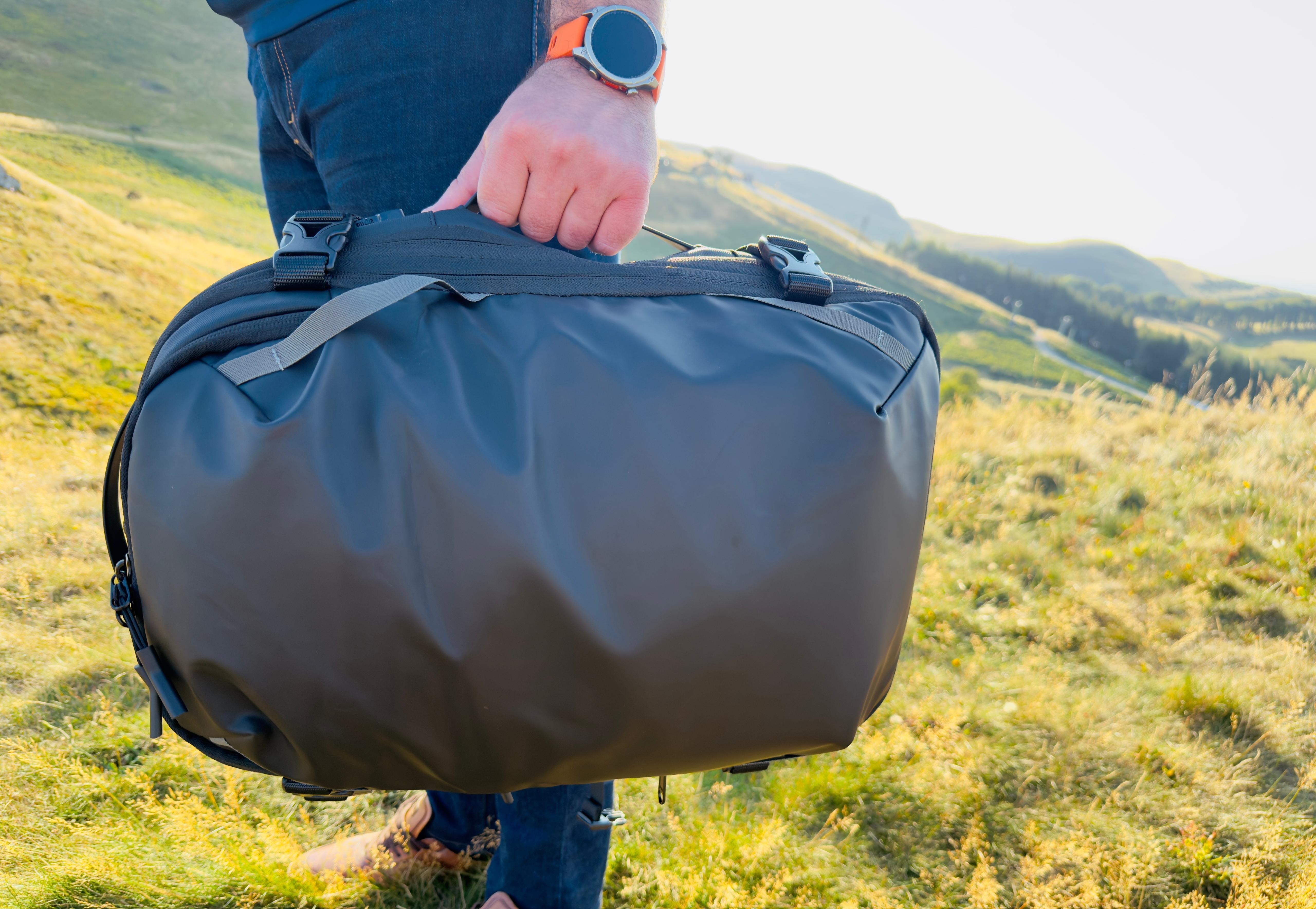 Airio Vacuum Backpack MAMUSHY