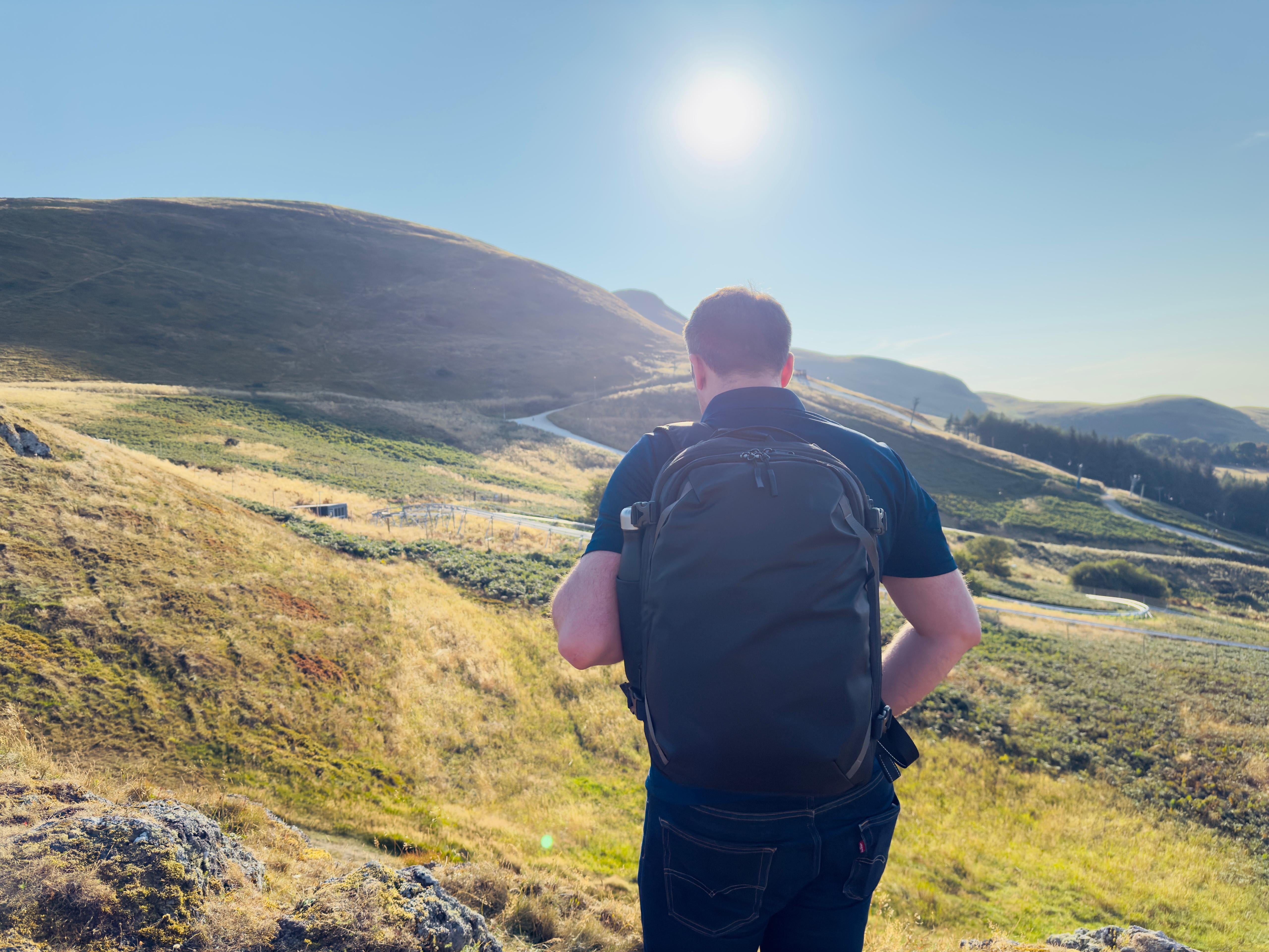 Airio Vacuum Backpack MAMUSHY